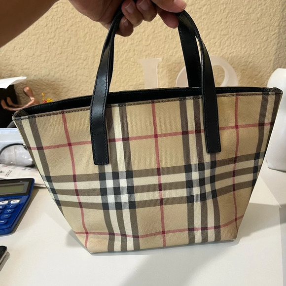 BURBERRY MINI TOTE - Picture 14 of 14